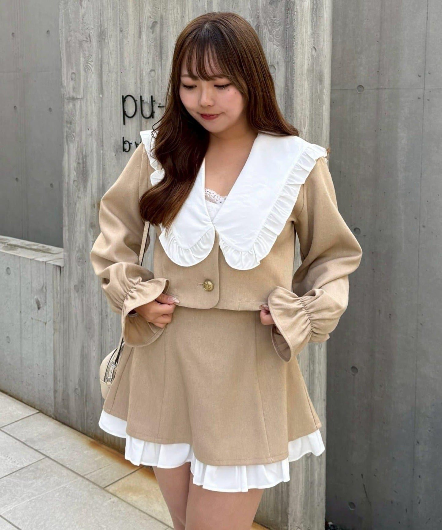 【2026春夏】不對稱荷葉邊領夾克