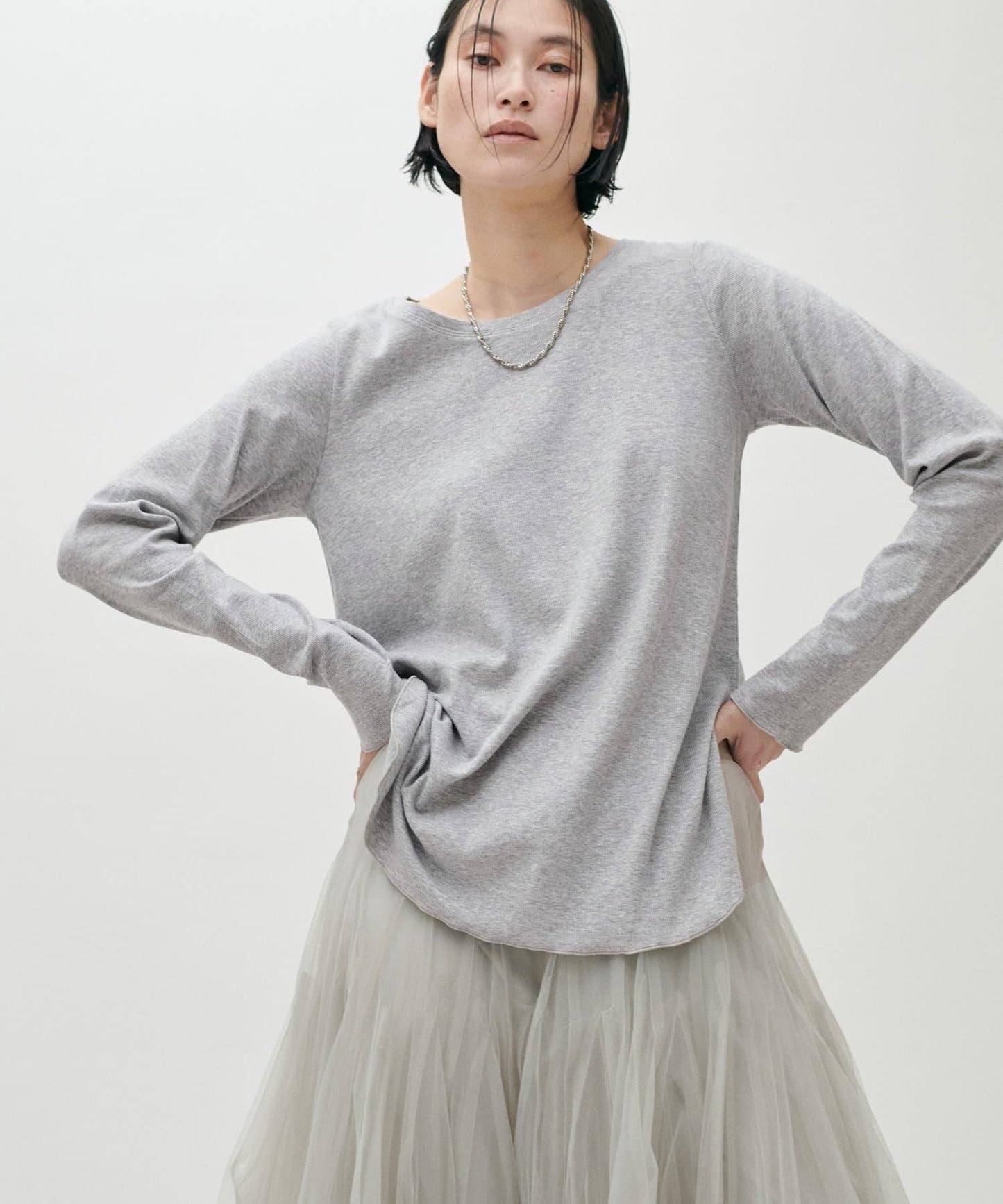 帶拇指孔長袖T恤