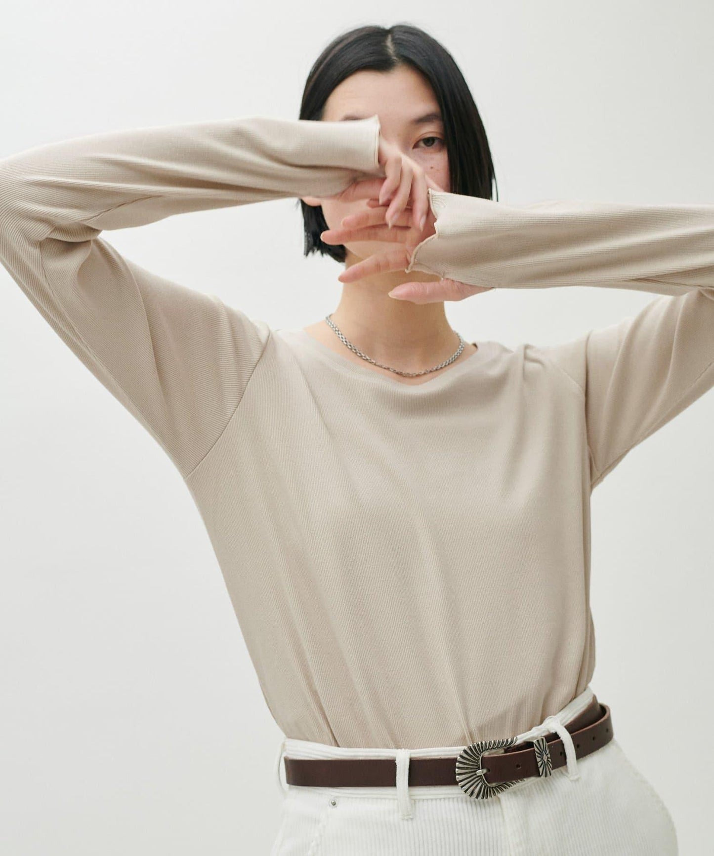 帶拇指孔長袖T恤