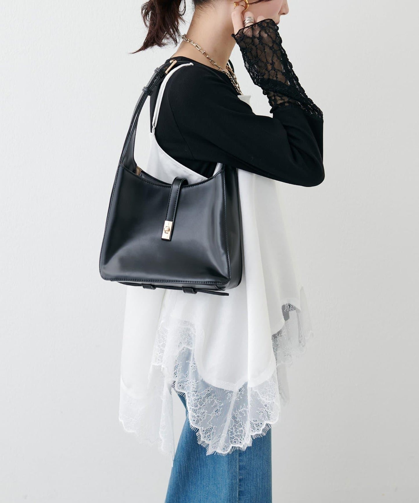 蕾絲拼接長袖T恤