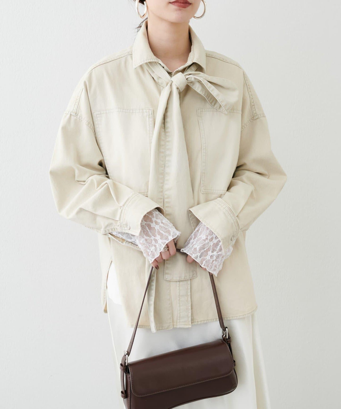 蕾絲拼接長袖T恤