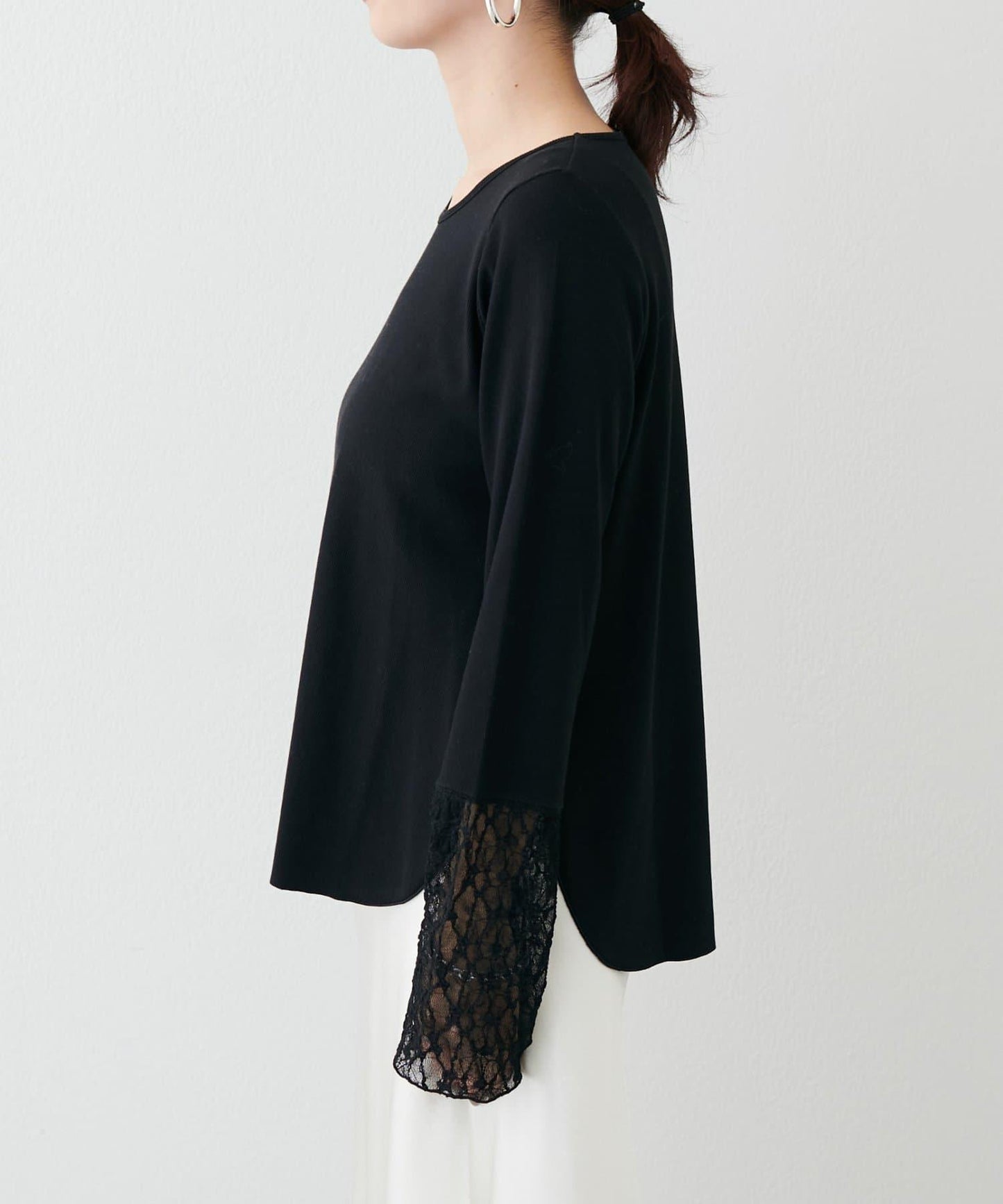 蕾絲拼接長袖T恤