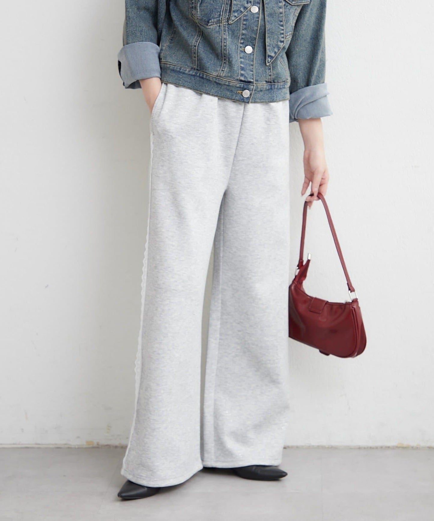 【2026春夏】側邊蕾絲休閒褲