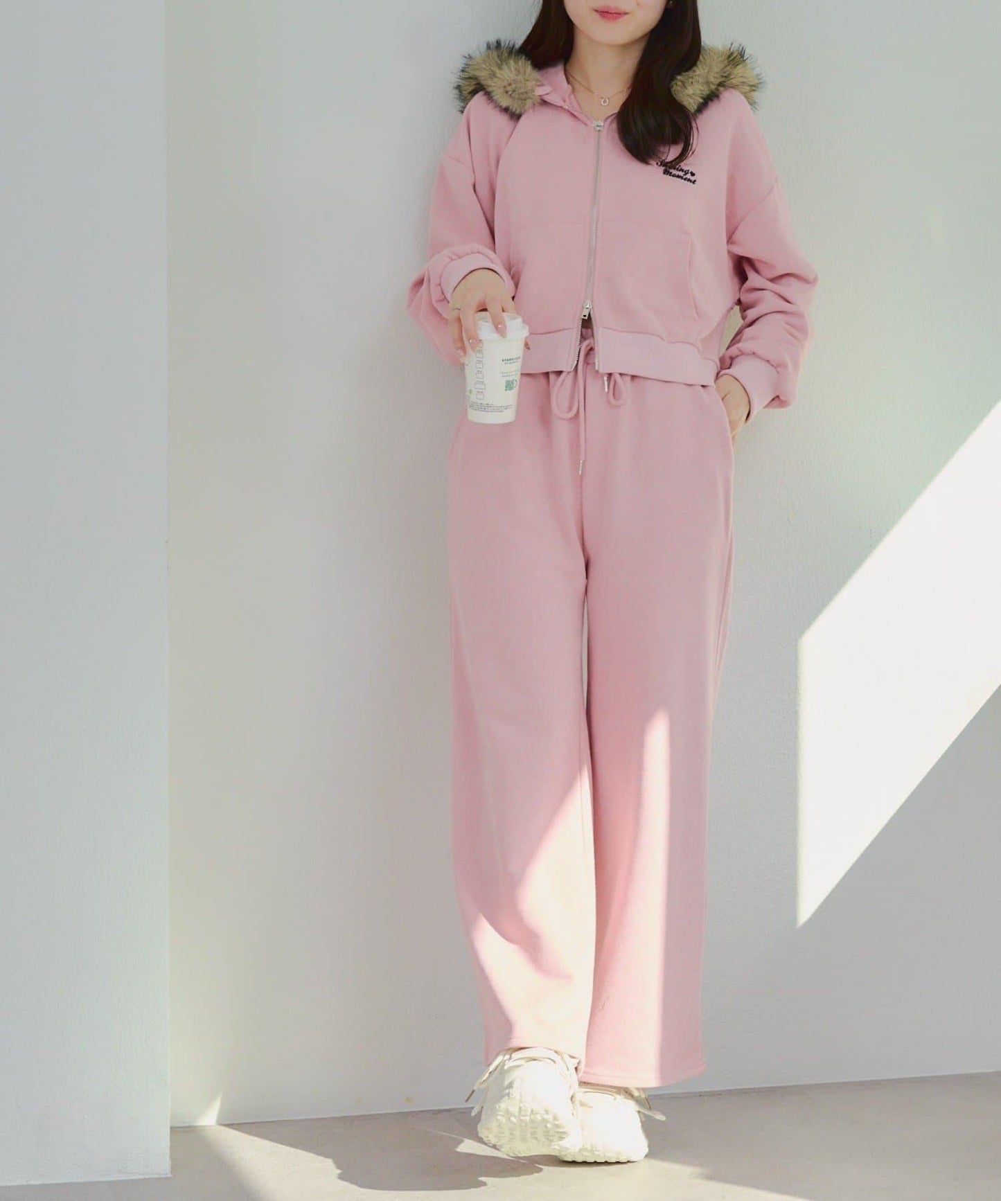 【SETUP】背部標誌水鑽裝飾休閒褲