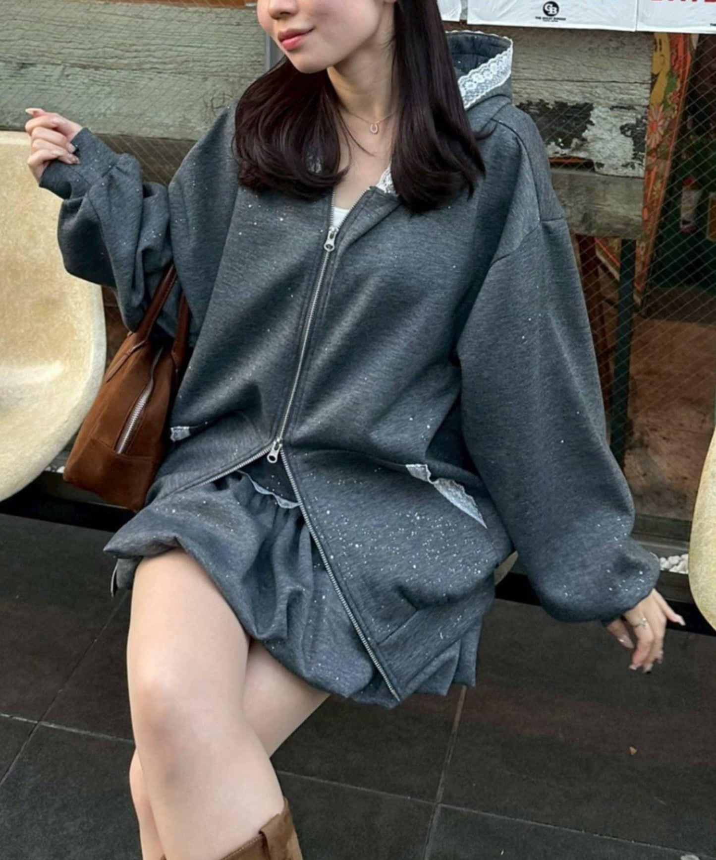 【2026春夏】蕾絲拼接拉鍊連帽衛衣