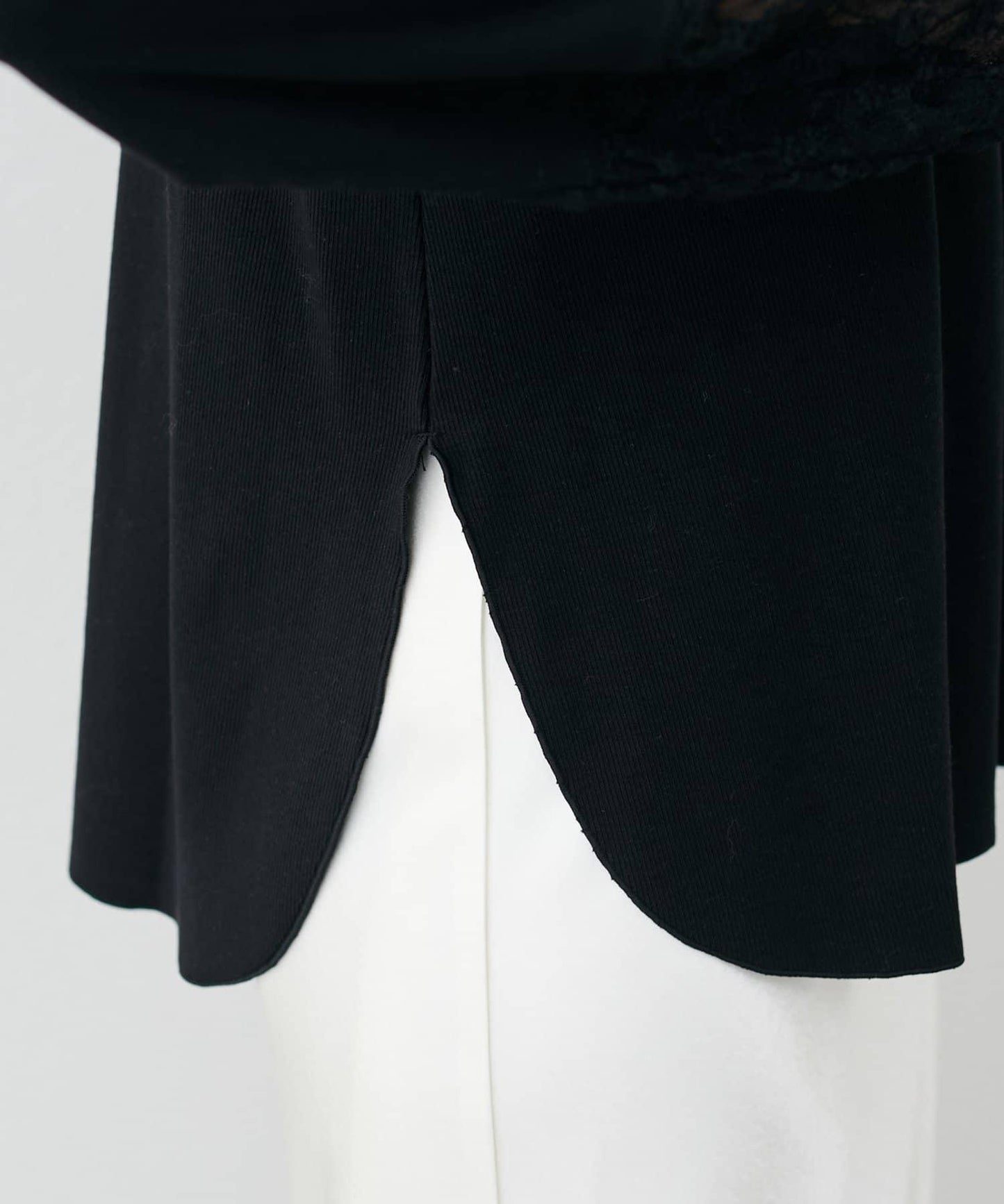 蕾絲拼接長袖T恤