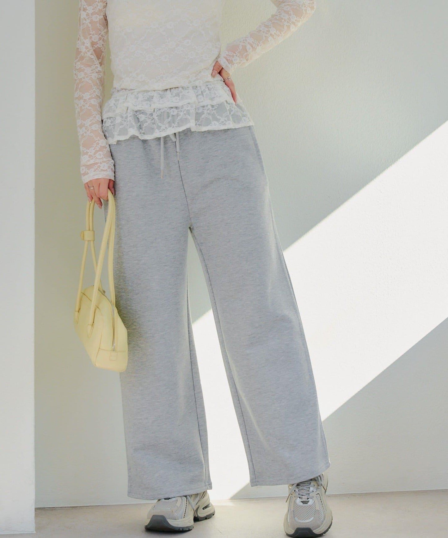 【SETUP】背部標誌水鑽裝飾休閒褲