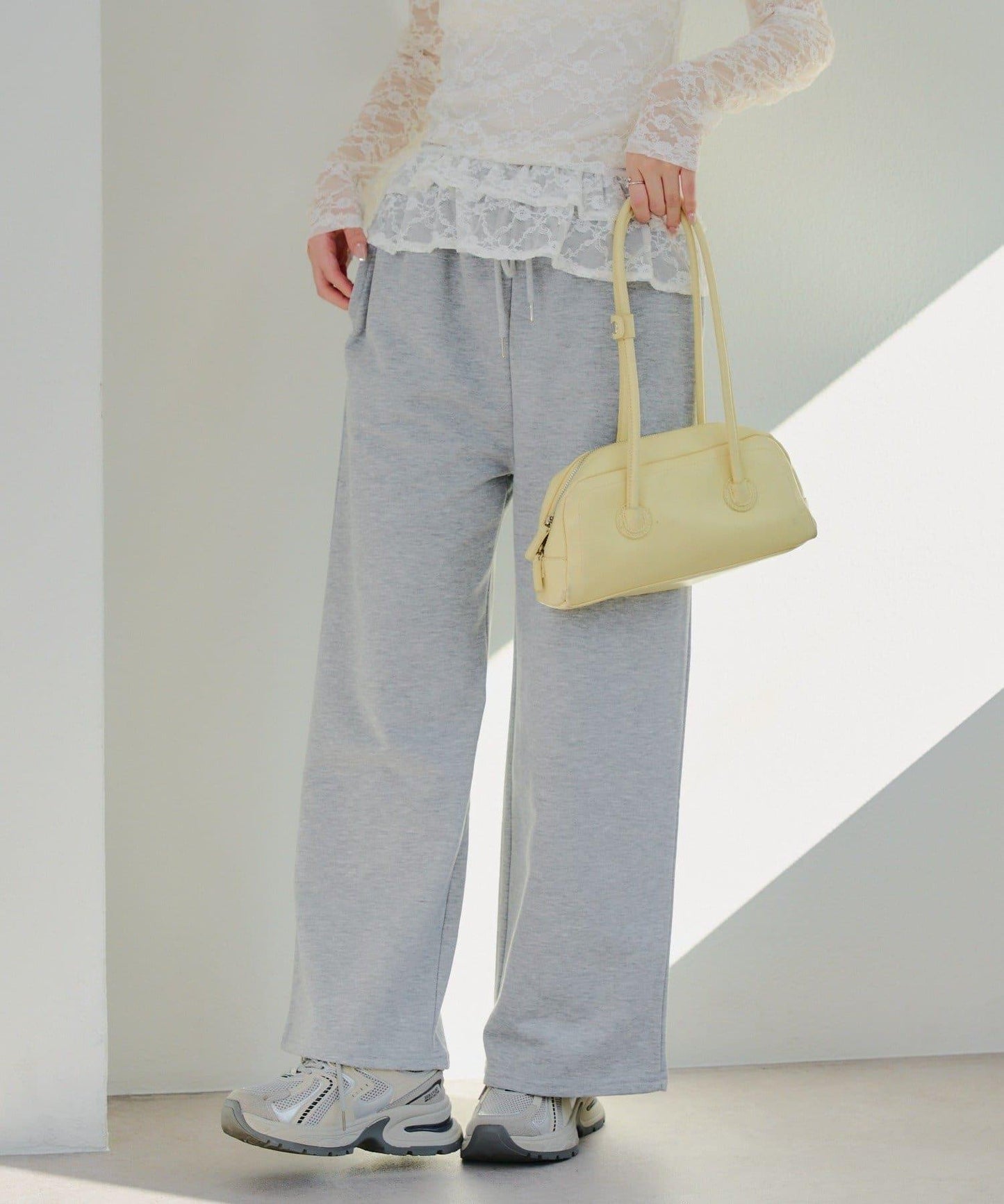 【SETUP】背部標誌水鑽裝飾休閒褲