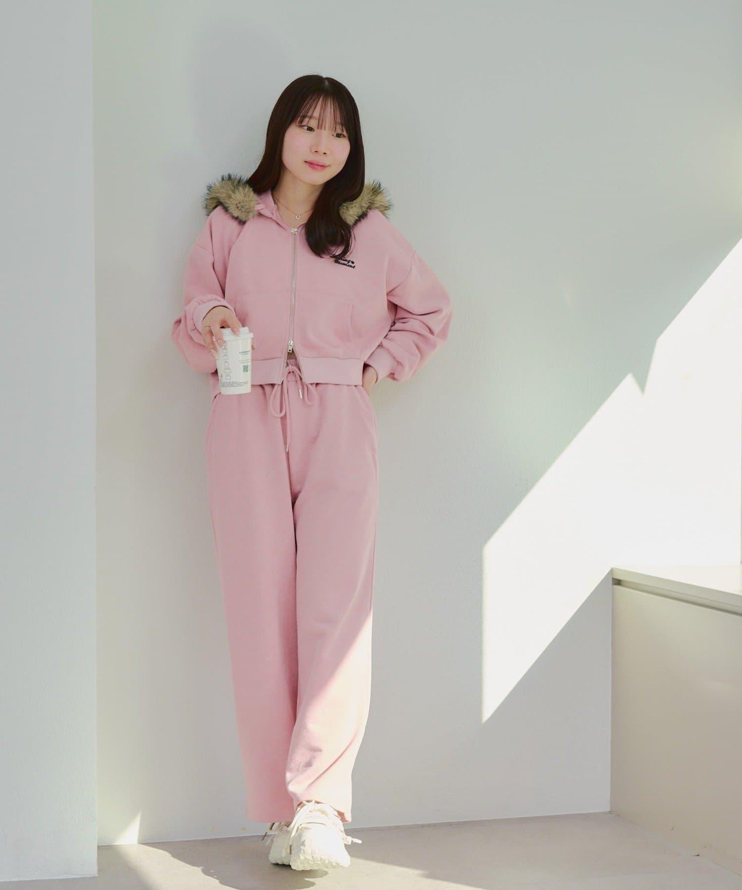 【SETUP】背部標誌水鑽裝飾休閒褲