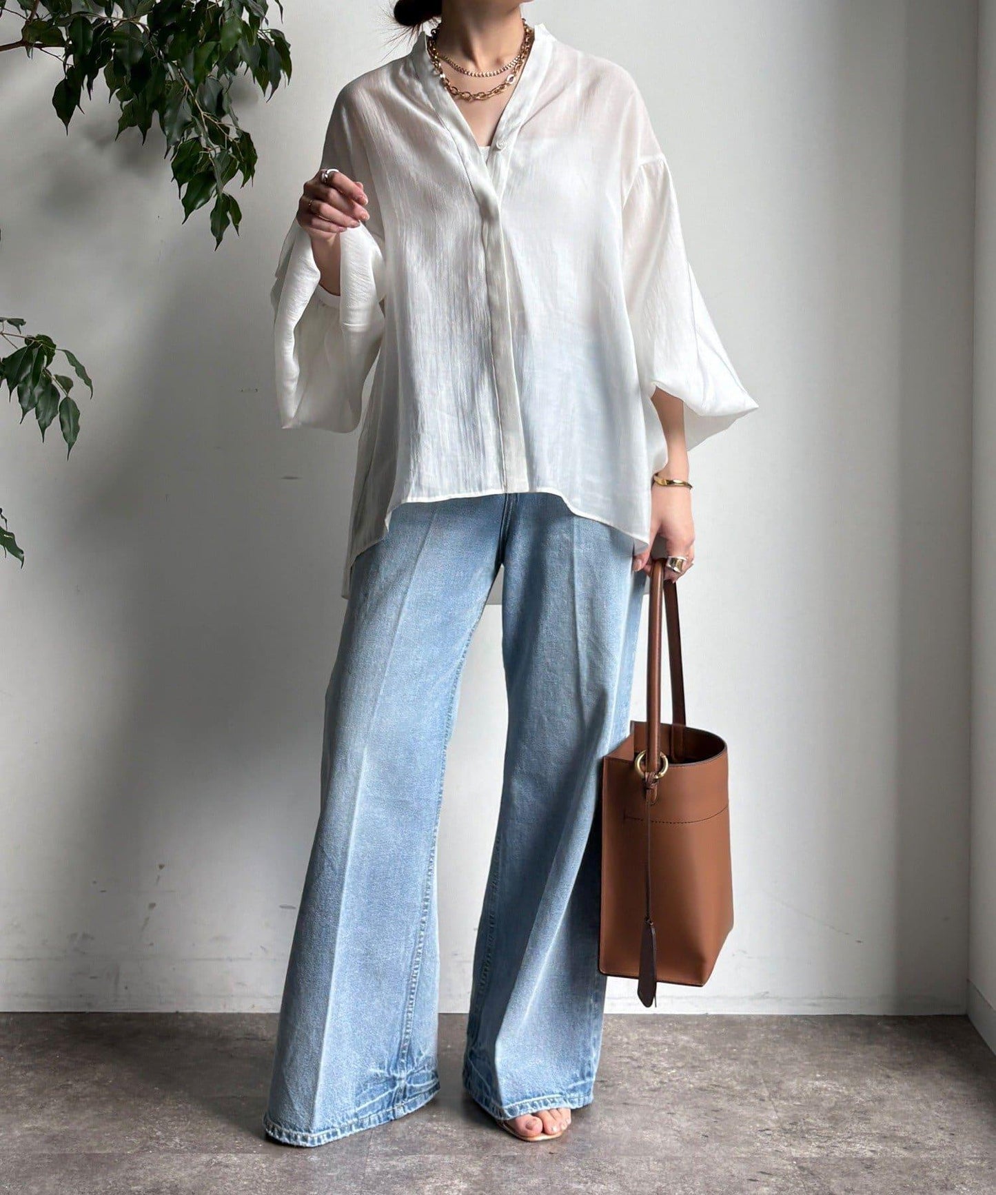 後背薄紗拼接襯衫