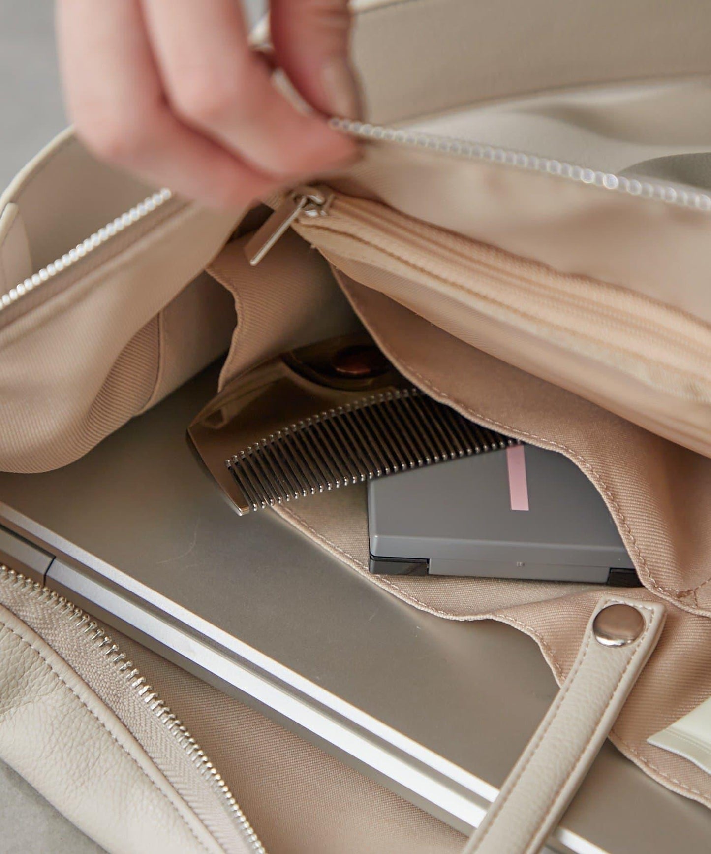 仿皮六口袋兩用單肩包