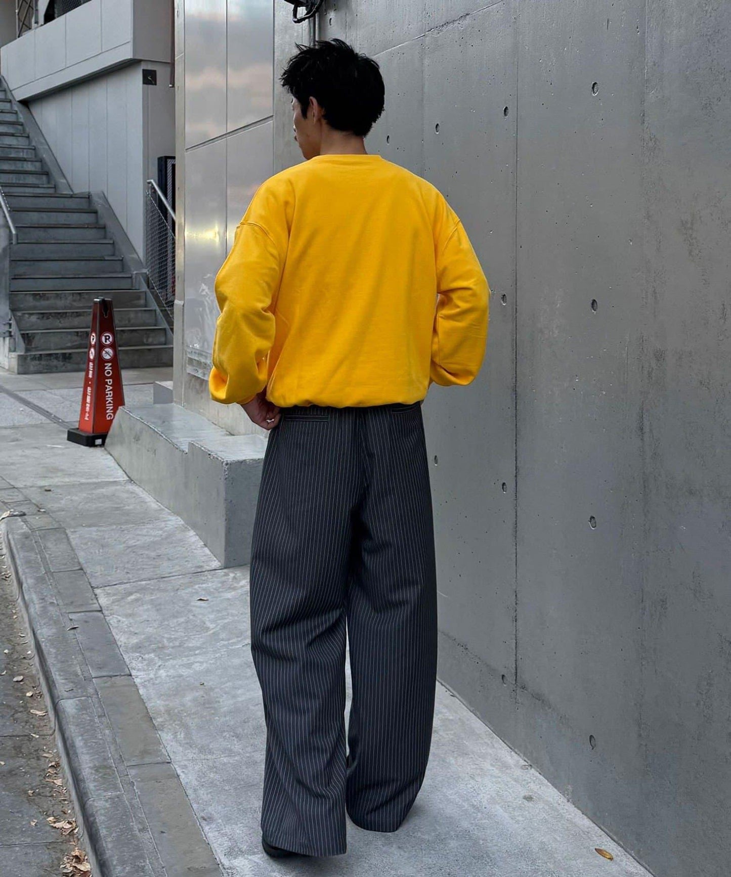 配腰帶細條紋裝飾寬鬆西裝褲