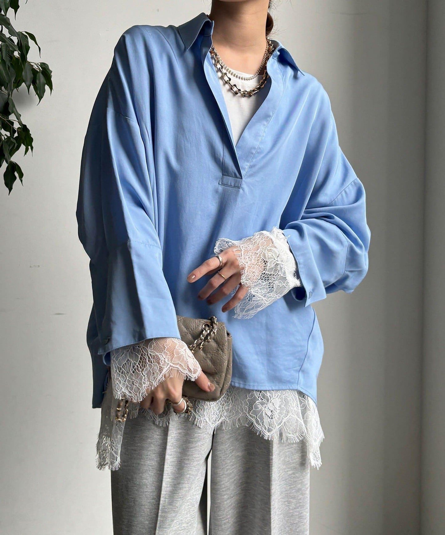 蕾絲拼接下襬長袖T恤