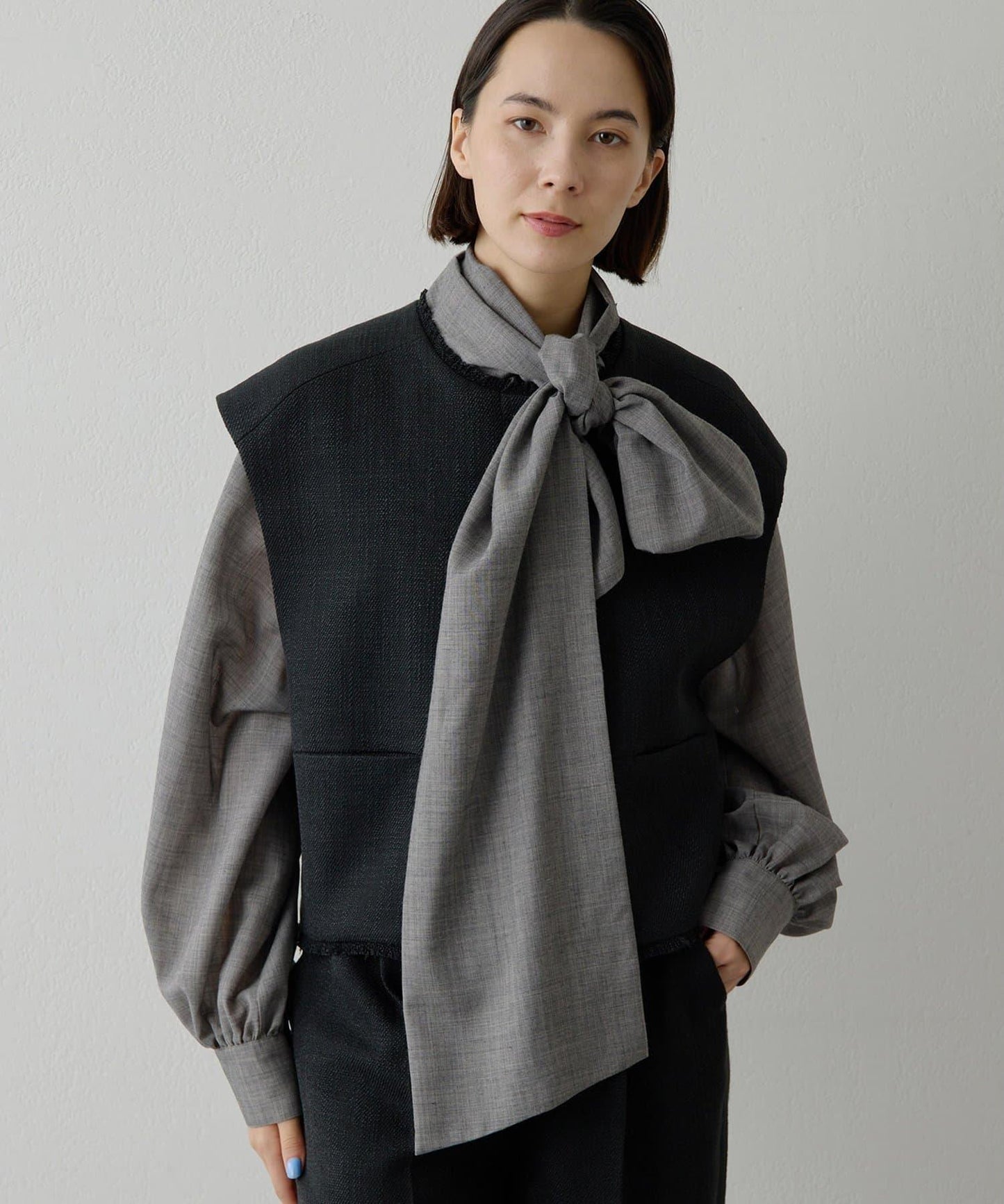 【THE PAUSE】花呢短款馬甲