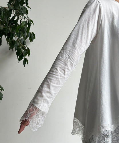 蕾絲拼接下襬長袖T恤