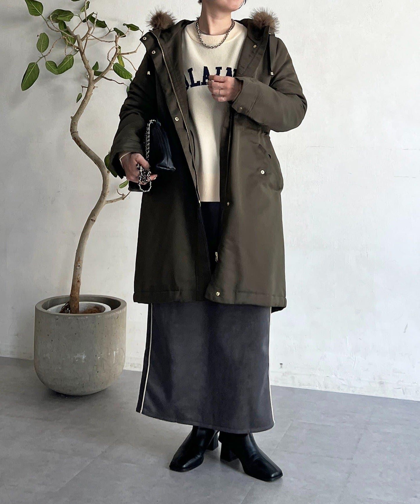 可拆卸毛領大衣