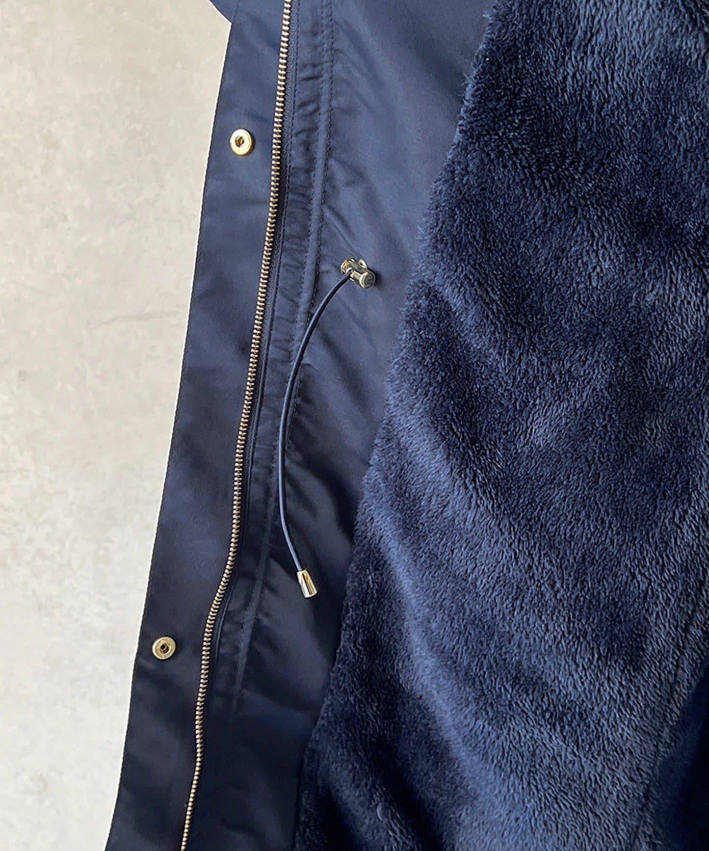 可拆卸毛領大衣