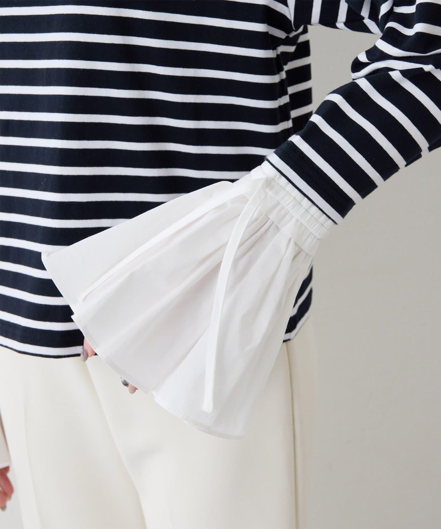 【THE PAUSE】喇叭袖條紋套頭衫