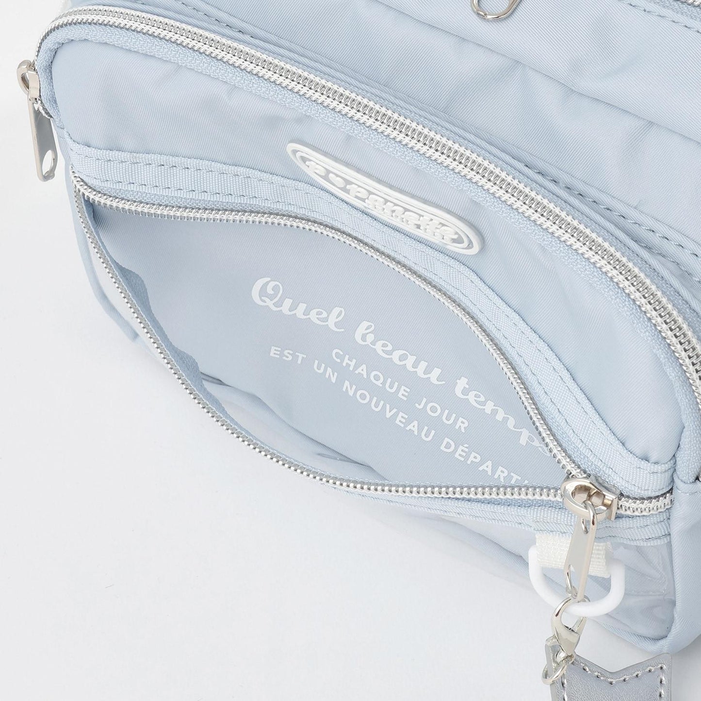 帶有飲料瓶收納的休閒單肩包