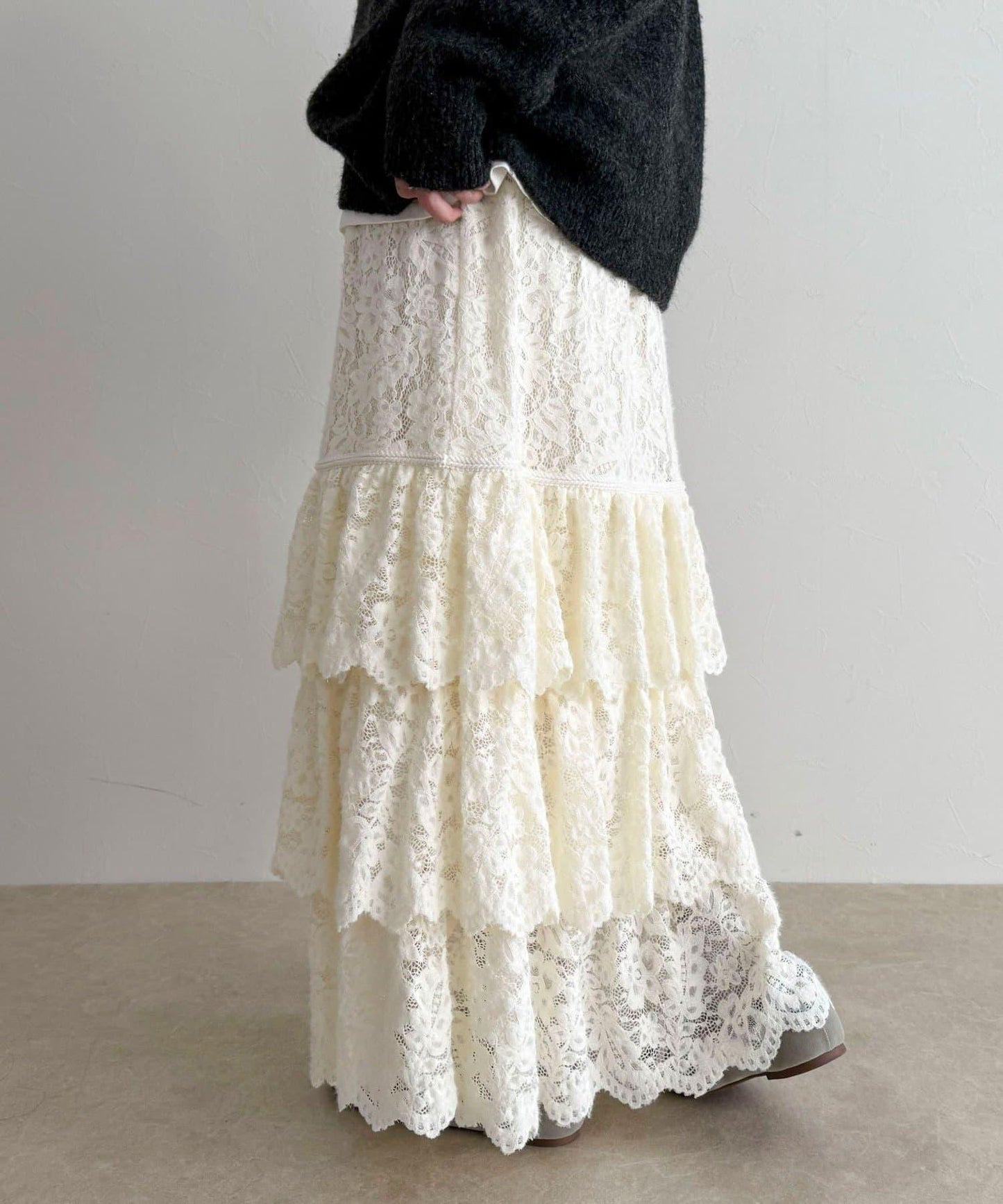 磨毛蕾絲層疊半身裙