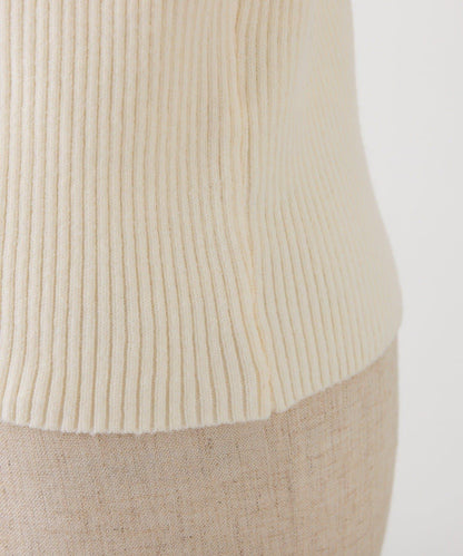 鏤空高領針織衫