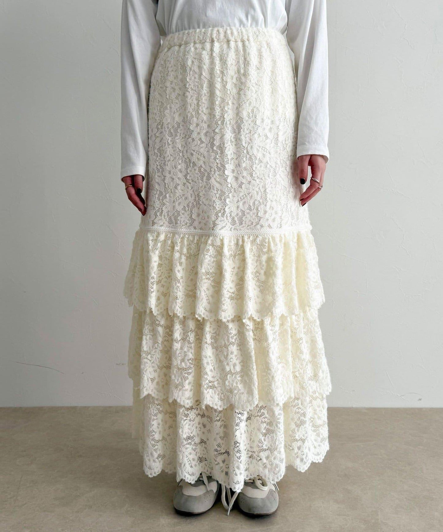 磨毛蕾絲層疊半身裙