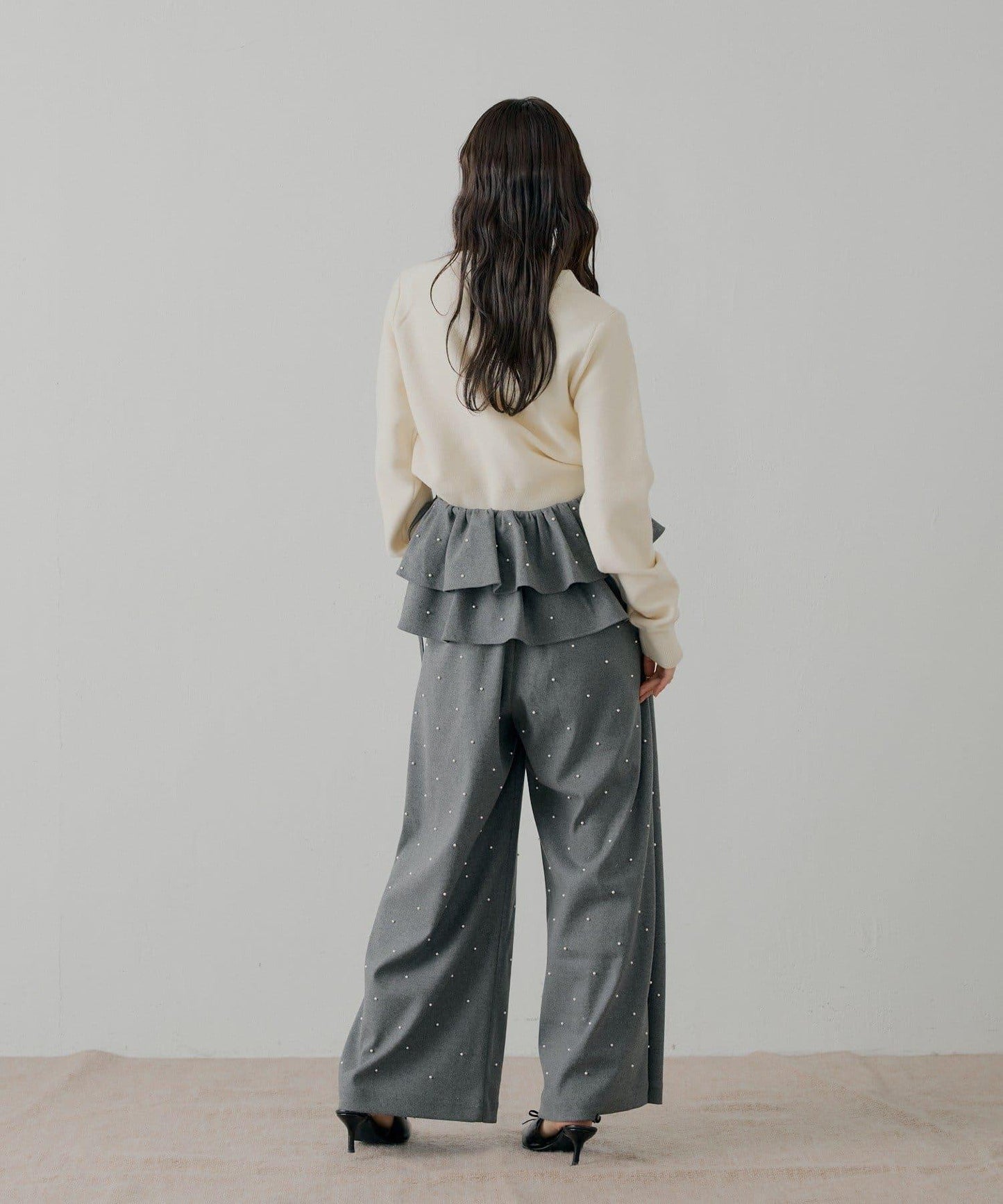 【SALON by Chico】可拆卸荷葉邊+珍珠裝飾寬鬆休閒褲