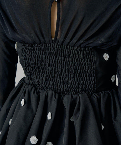 【SALON by Chico】拼接泡泡袖荷葉邊花卉襯衫