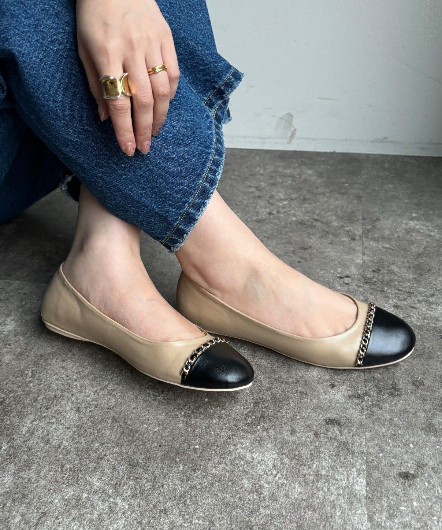 鏈條裝飾平底鞋
