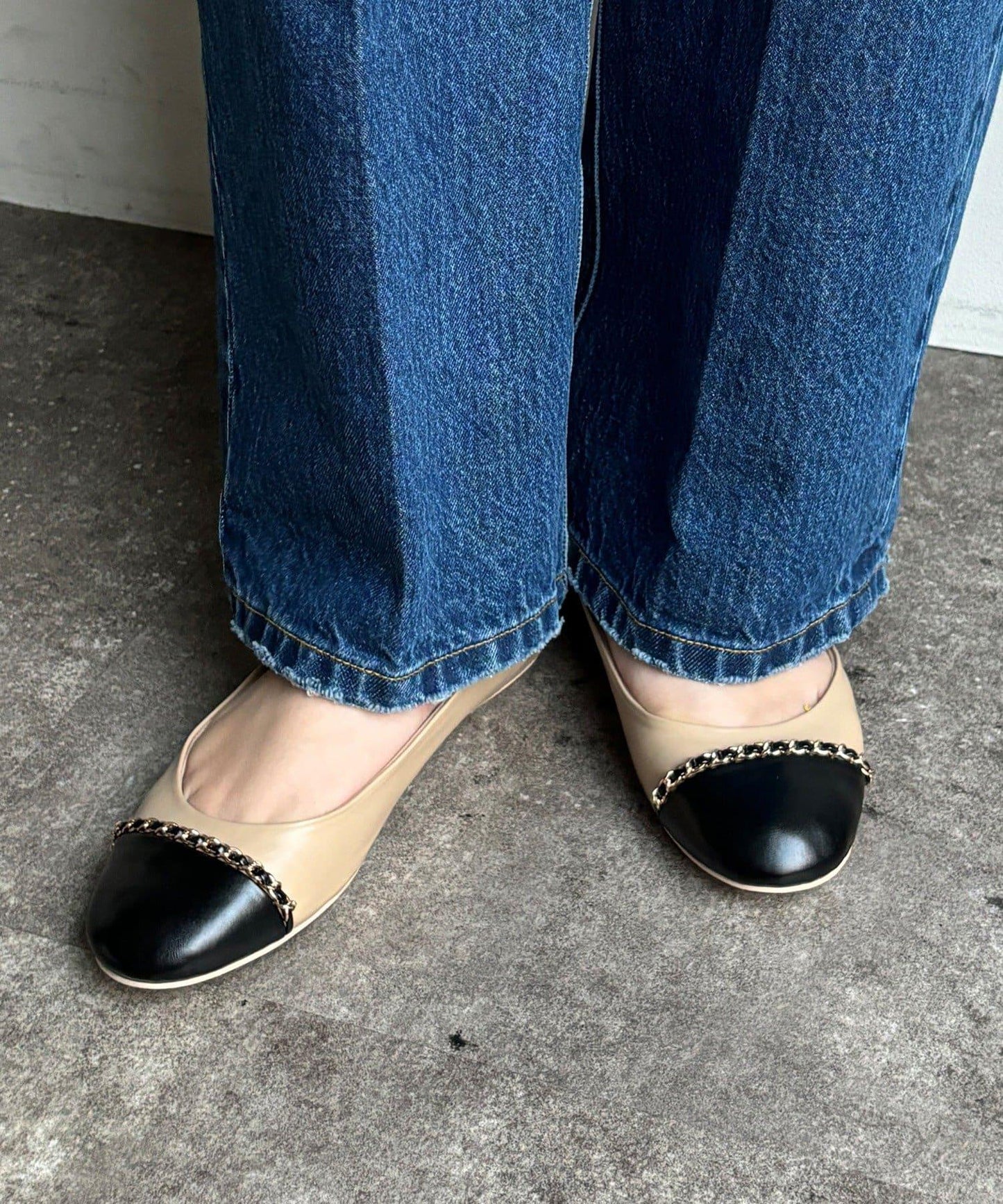 鏈條裝飾平底鞋