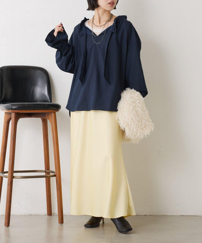 袖荷葉邊蝴蝶結繫帶襯衫