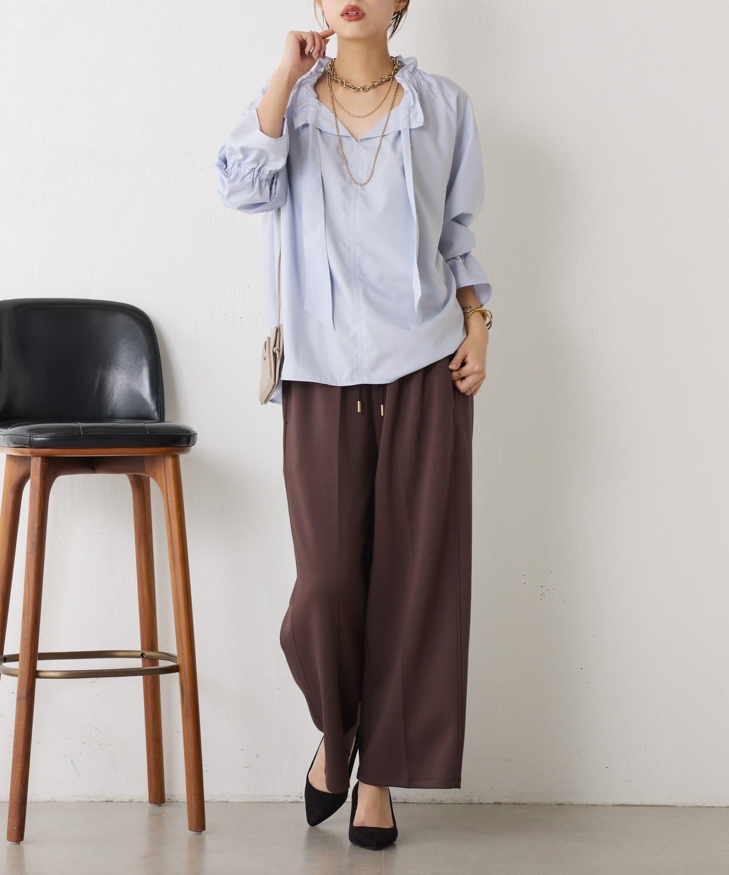 袖荷葉邊蝴蝶結繫帶襯衫