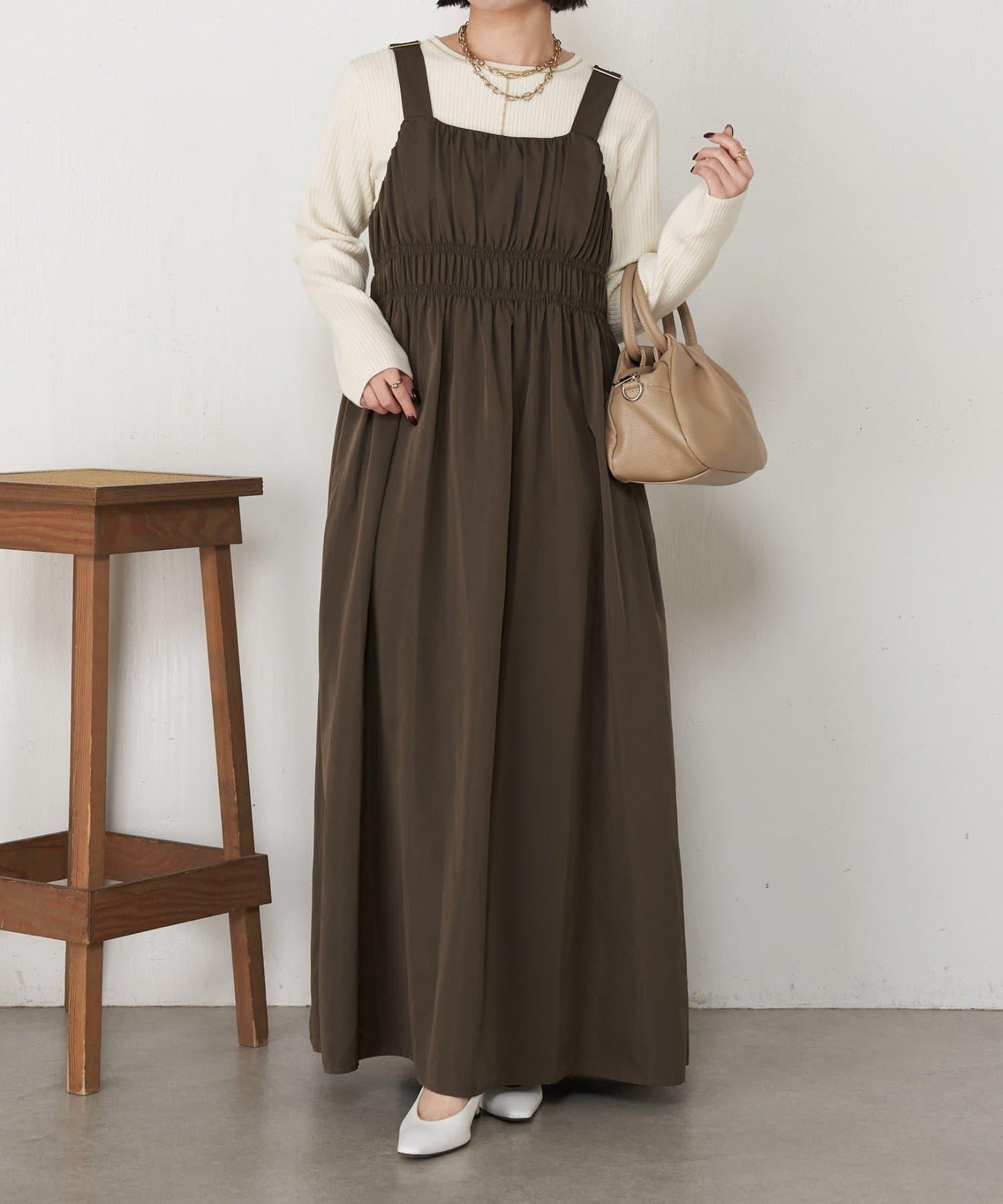 高腰抽褶連衣裙