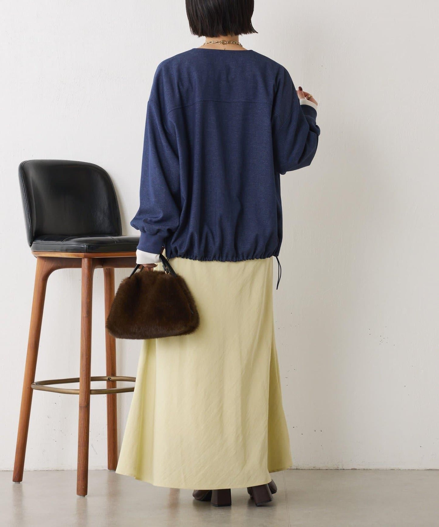 下襬抽繩短夾克