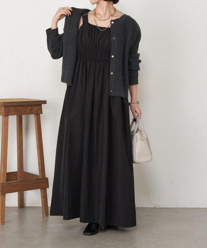 高腰抽褶連衣裙