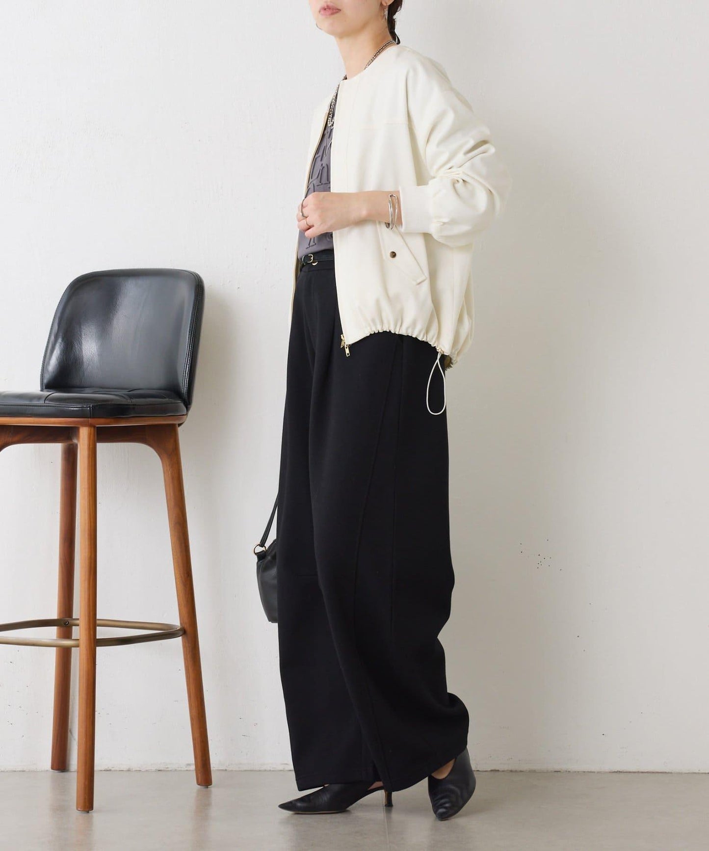 下襬抽繩短夾克