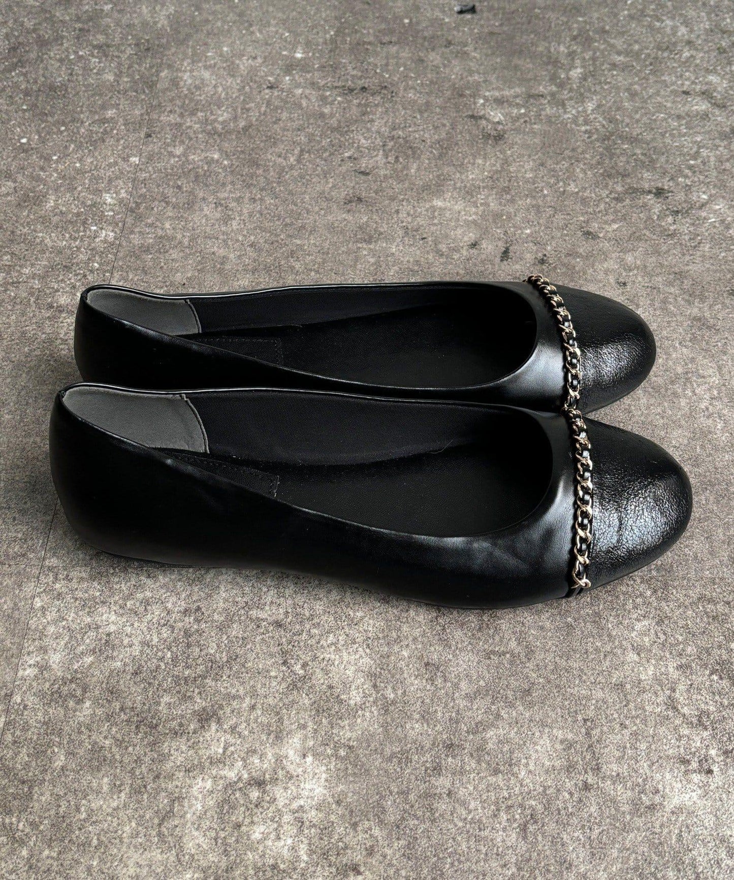 鏈條裝飾平底鞋