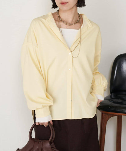 後荷葉邊襯衫