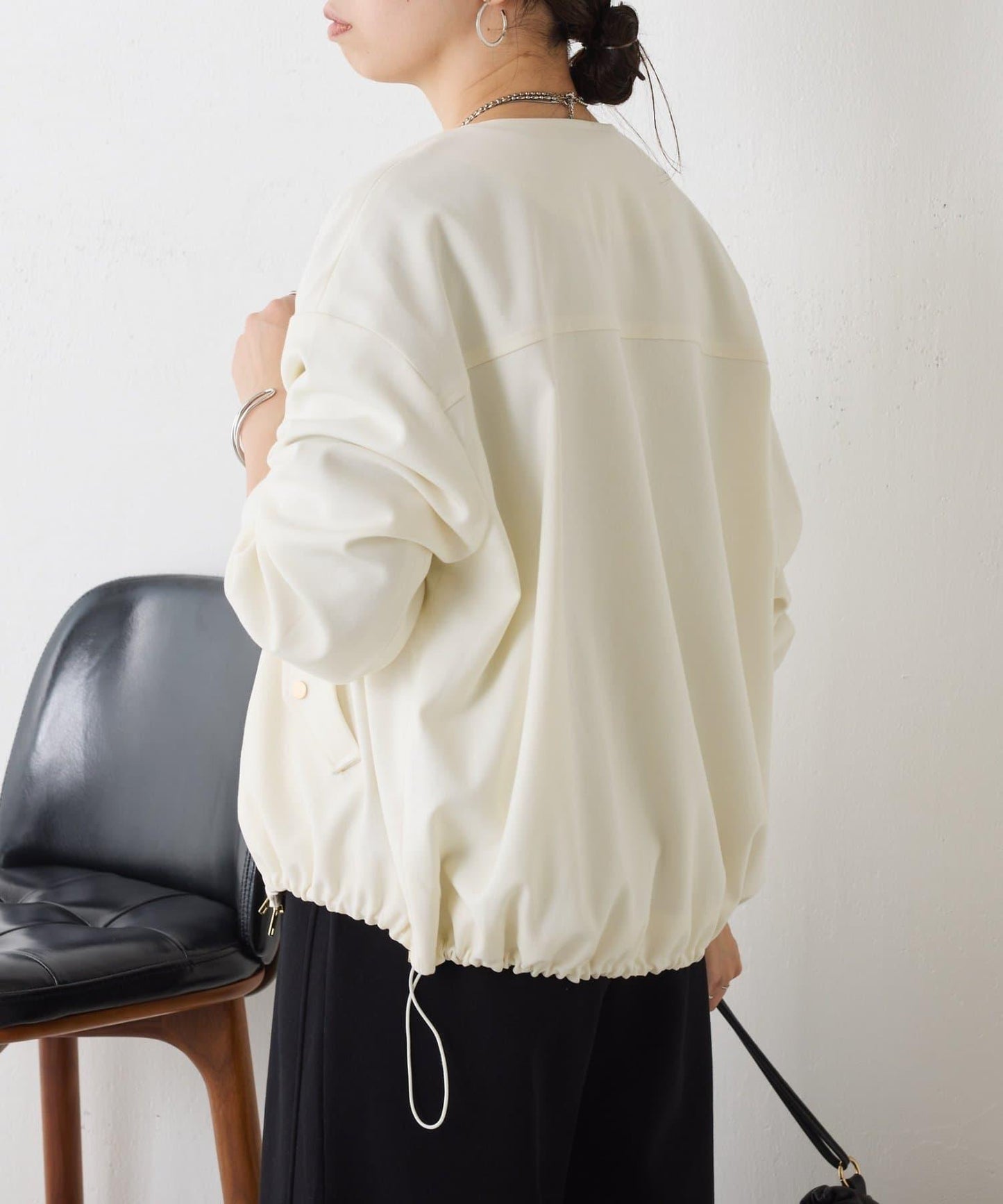 下襬抽繩短夾克