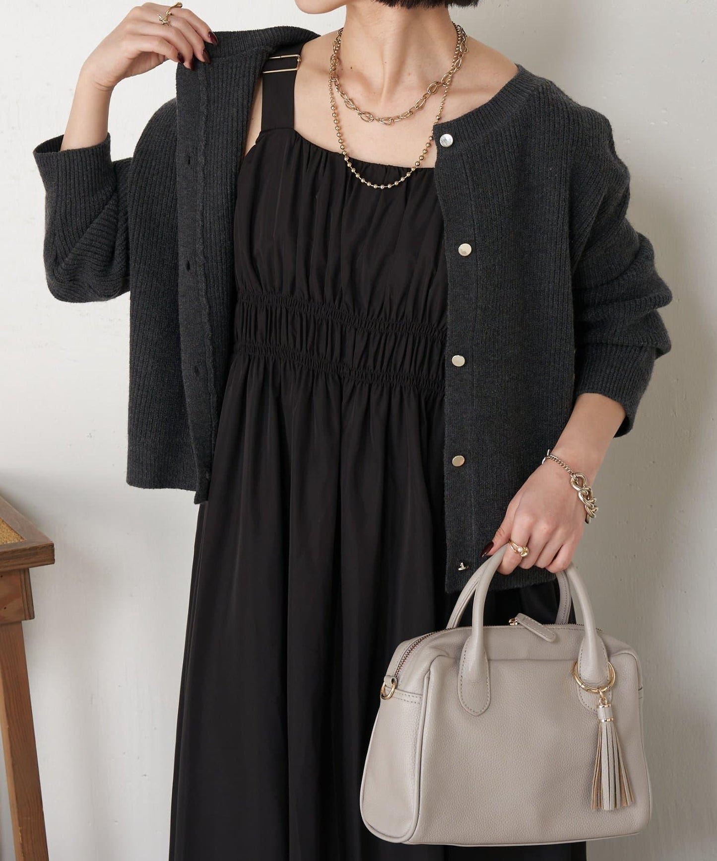 高腰抽褶連衣裙