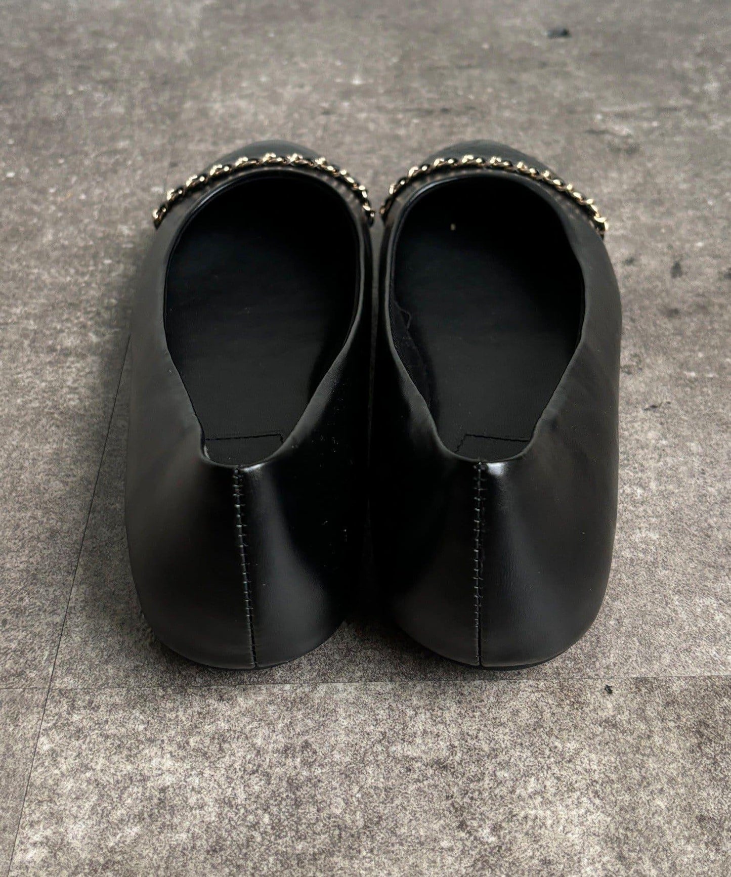 鏈條裝飾平底鞋