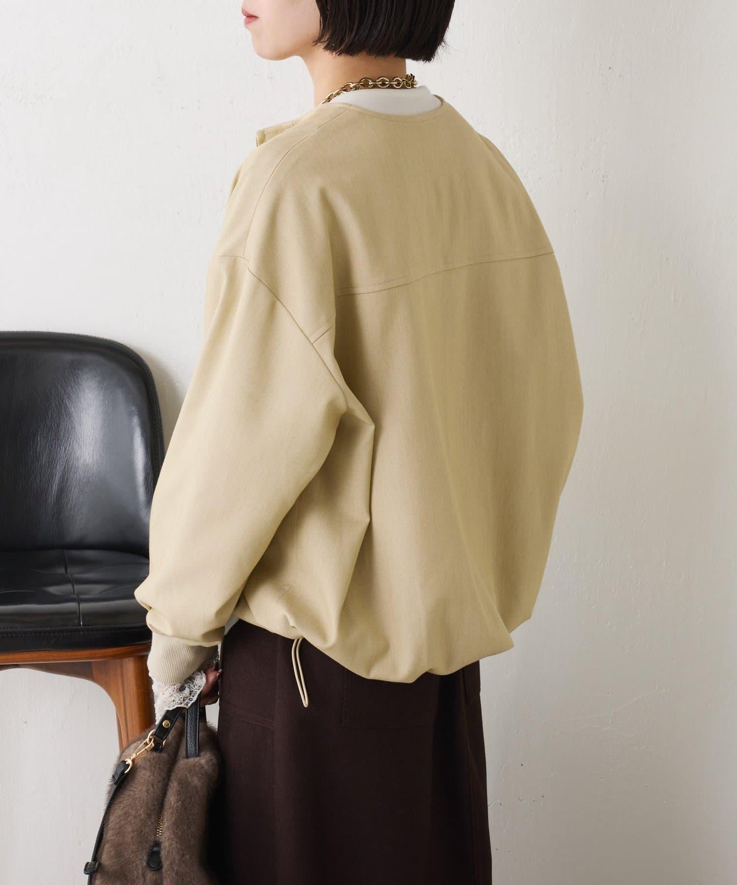 下襬抽繩短夾克