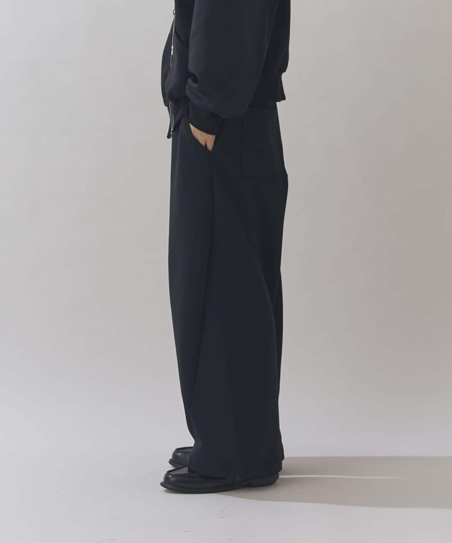 Relax 彈力修身褲