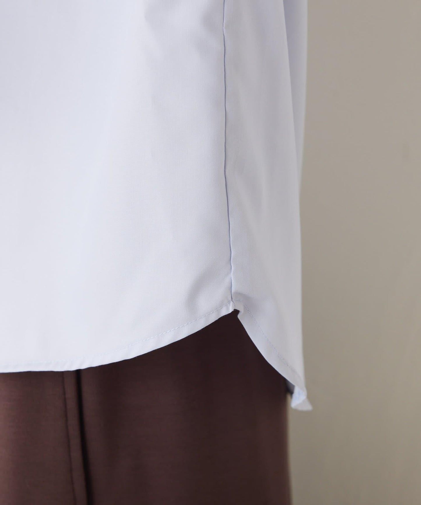 袖荷葉邊蝴蝶結繫帶襯衫