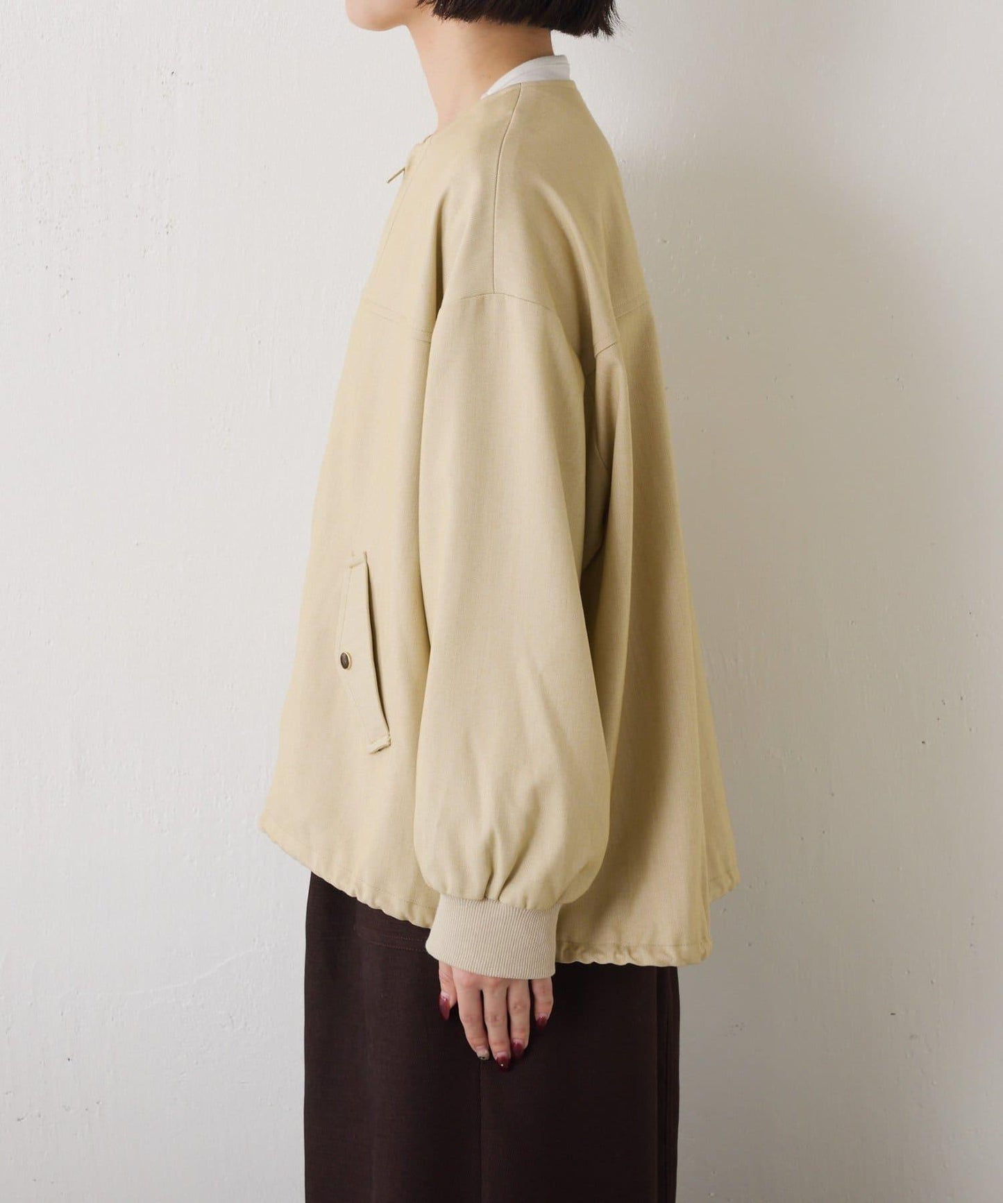 下襬抽繩短夾克