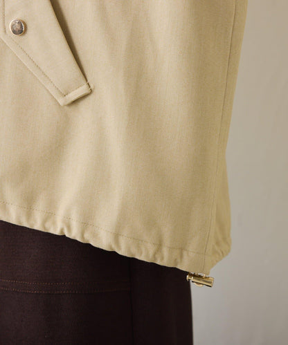 下襬抽繩短夾克