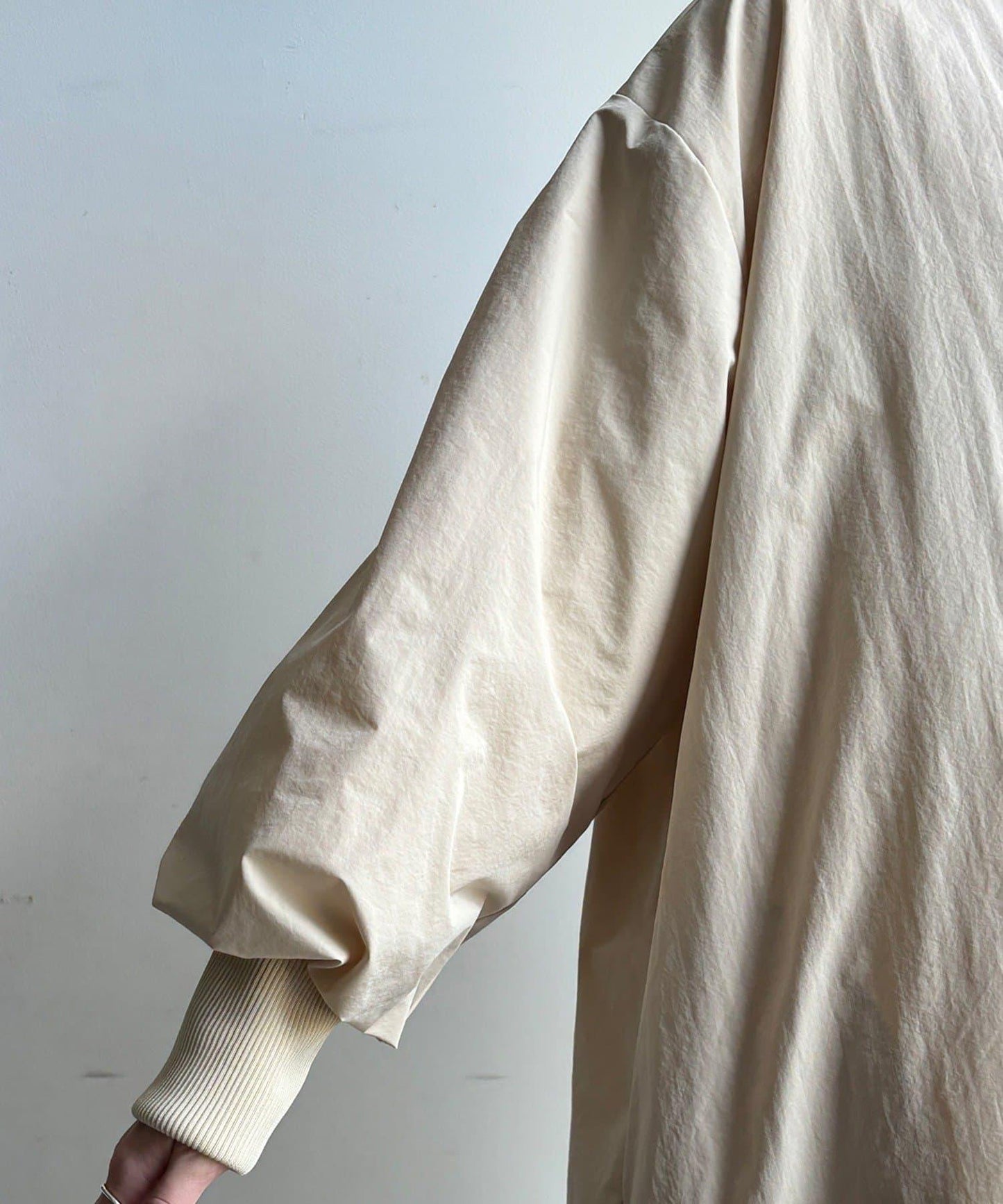 袖口羅紋輕薄大衣