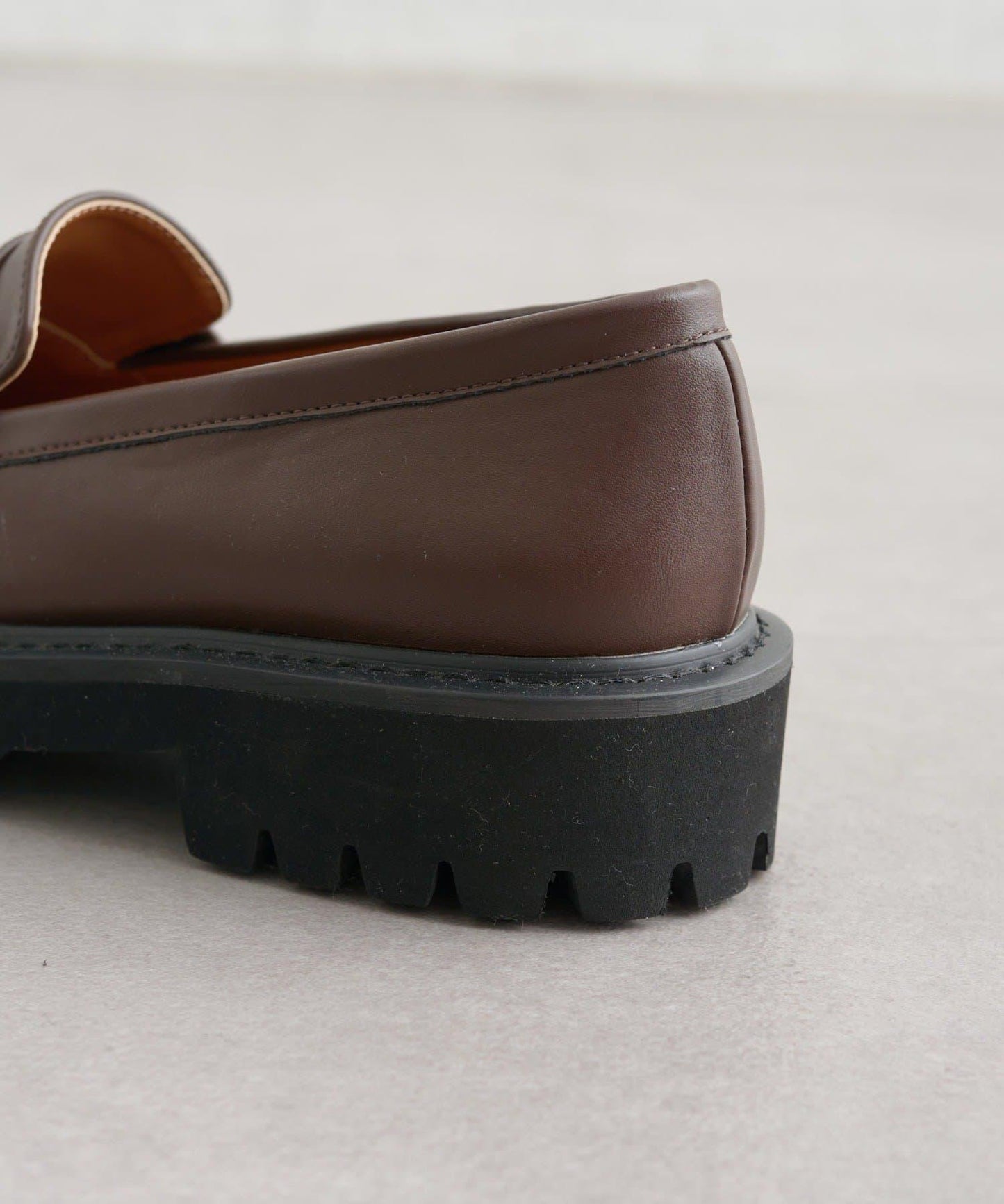 帶吊墜厚底樂福鞋