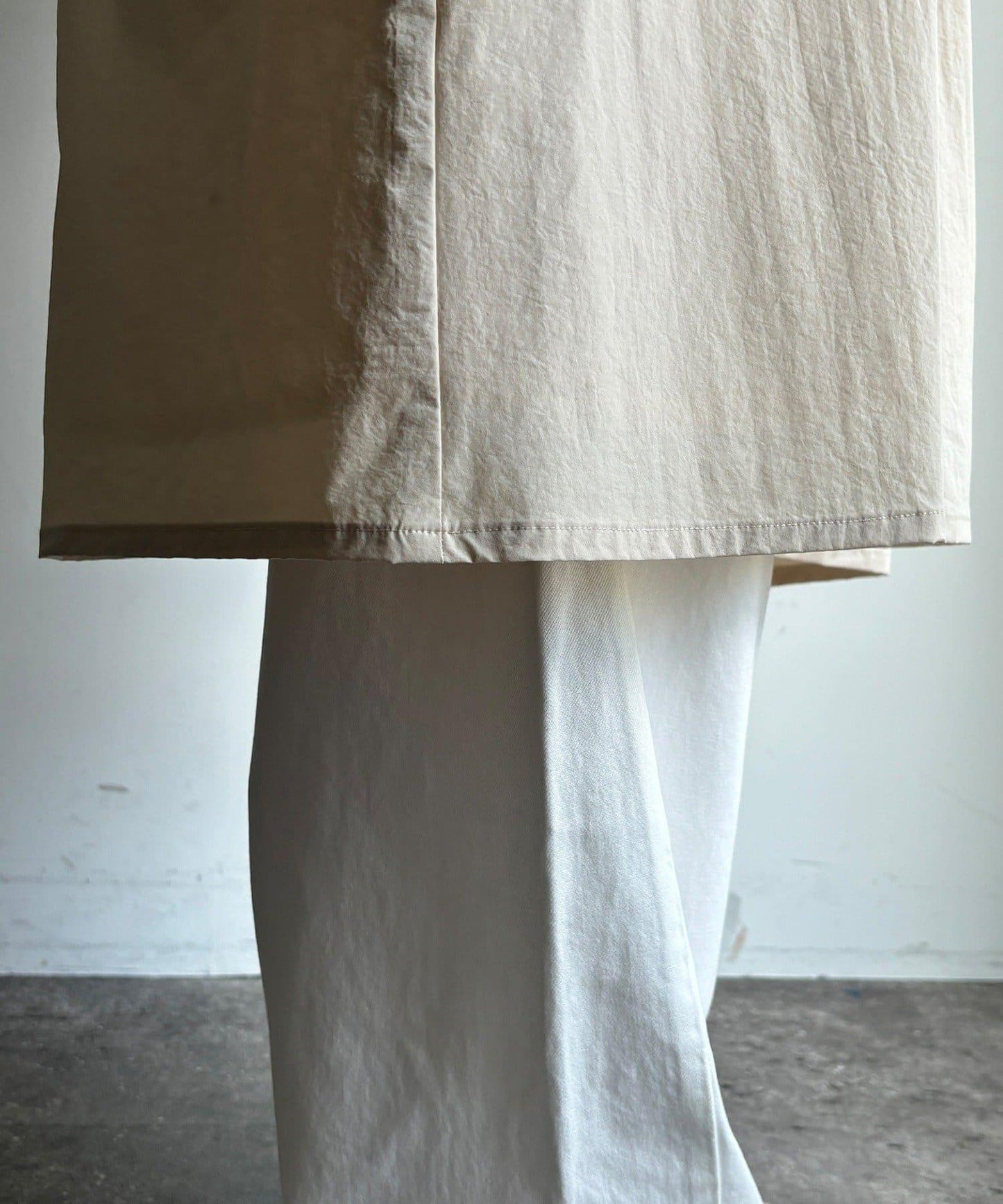 袖口羅紋輕薄大衣