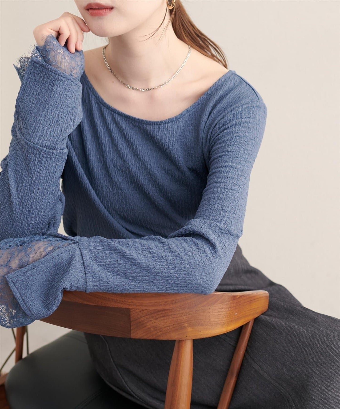 蕾絲拼接針織衫